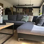 Feel@Home